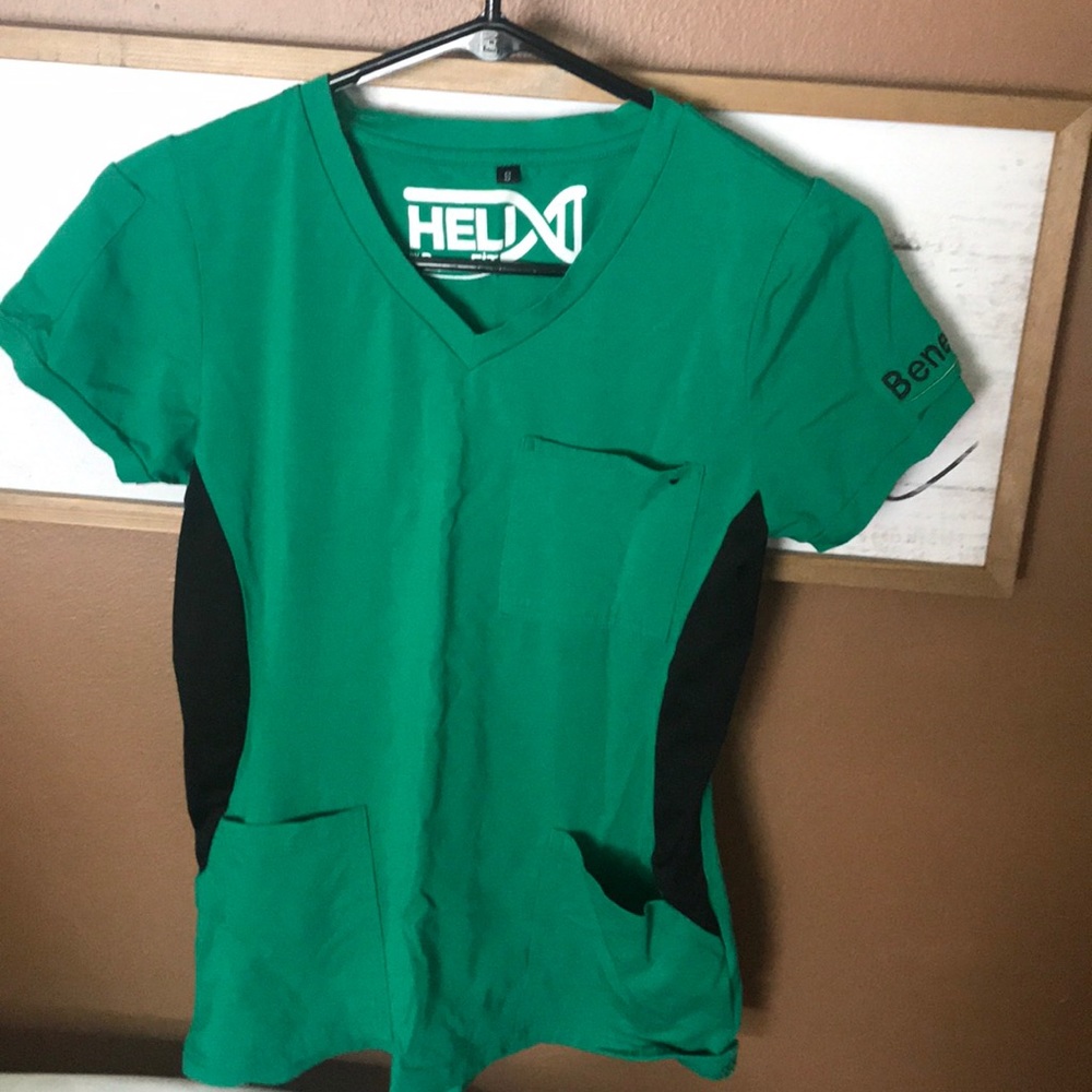 Helix Benefit Scrub Top